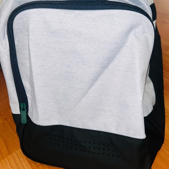 ADIDAS DEFENDER IV MED DUFFLE NWT WATERPROOF - Picture 7 of 8